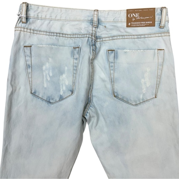 One Teaspoon Trashed Free Birds Skinny Jeans, Size 28 NWT, Light Wash Distressed - Picture 7 of 16